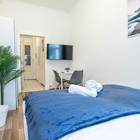 Modern Comforts: Chic Studio Apt Centrally Located เวียนนา ภายนอก รูปภาพ
