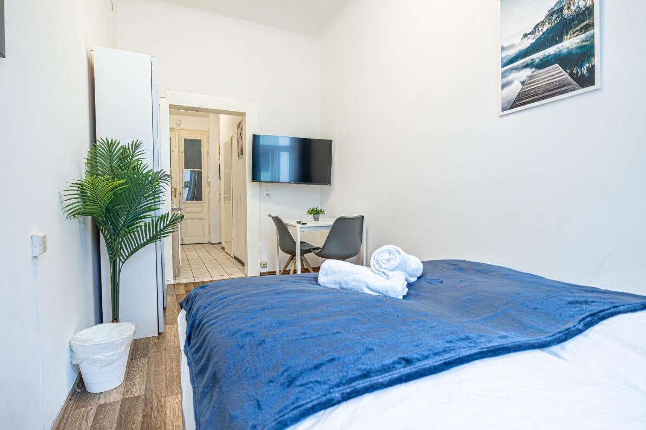 Modern Comforts: Chic Studio Apt Centrally Located เวียนนา ภายนอก รูปภาพ